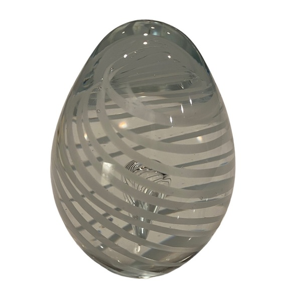 Art Glass Oval Paperweight with One Controlled Bubble Clear with White Swirls - Picture 2 of 11